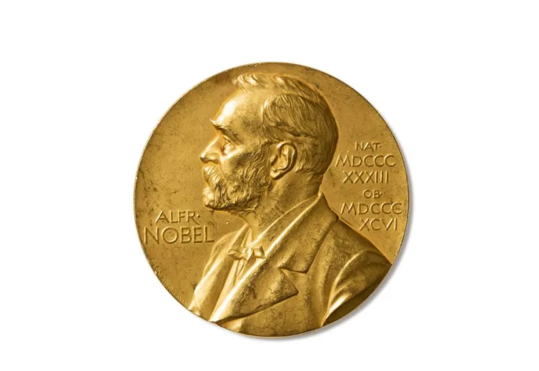 عرض ميدالية «نوبل» للكاتب «موريس ميترلينك» في مزاد مقابل 120 ألف يورو