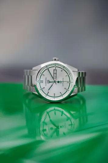 احتفالاً بيوم التأسيس السعودي.. تاغ هوير تطلق نسخة حصرية من ساعات كاريرا