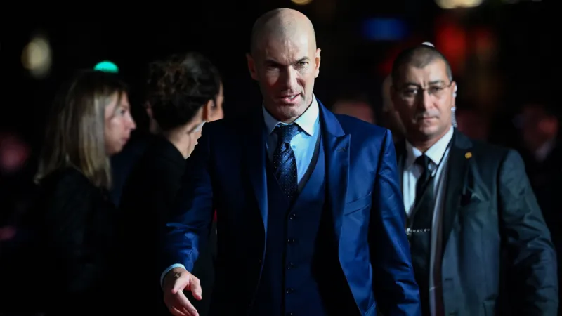 زين الدين زيدان سفيرًا لفريق "ألبين إف ون" في سباقات الفورمولا 1