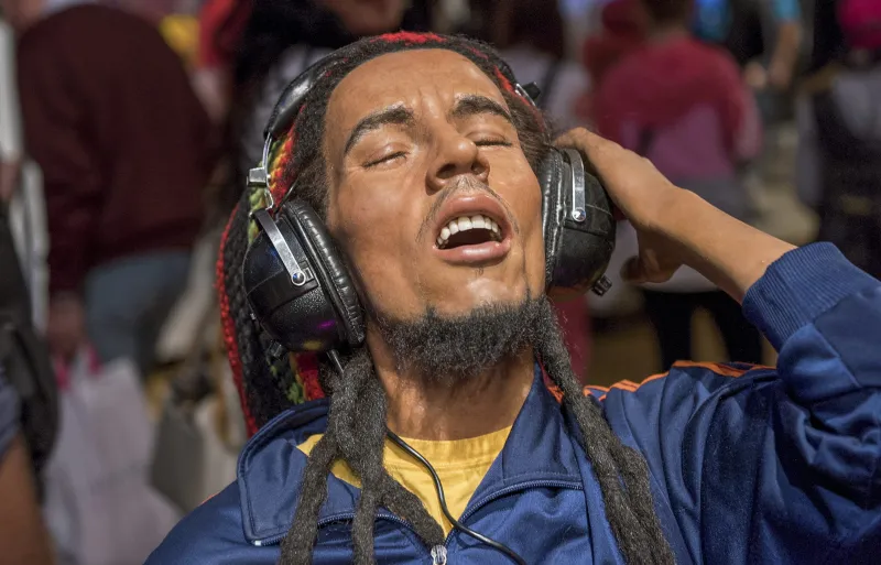 بوب مارلي.. ملك البساطة الذي لا يخلو من الغموض!