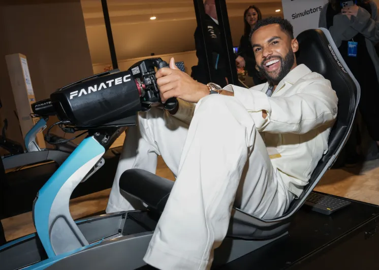 «لوسيان لافيسكاونت» يحضر منافسات بطولة العالم للفورمولا إي في الدرعية