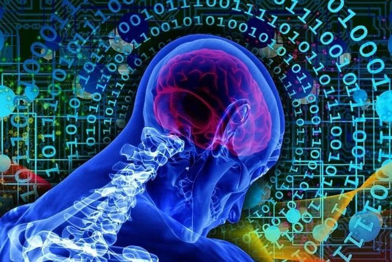 العلماء يطورون دماغًا بشريًا قابلاً للبرمجة ينافس أجهزة الكمبيوتر