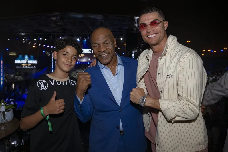 «الأغلى بين مجموعته».. سعر ساعة «رونالدو» التي ظهر بها في «نزال الحقيقة»