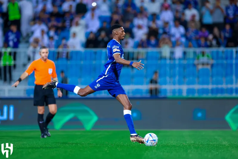 محمد كنو يثير الجدل بتصرف غريب تجاه رامون دياز (فيديو)