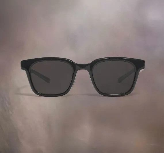 للأناقة والتميز.. عزّز سحر إطلالتك بنظارات بتوقيع Maison Margiela وGentle Monster