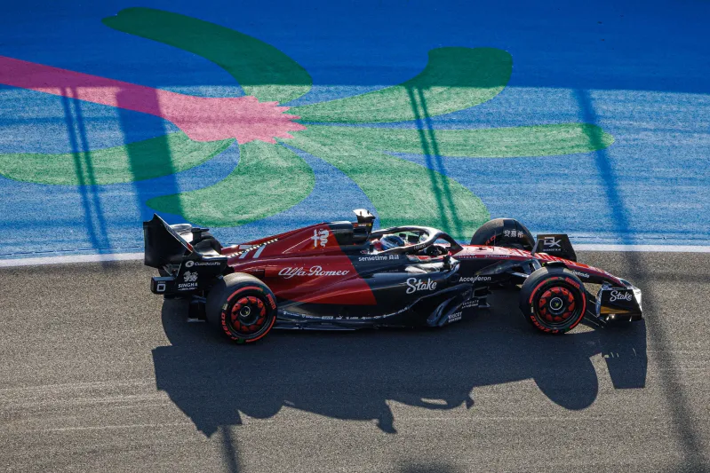 انطلاق جائزة «السعودية للفورمولا 1» على حلبة كورنيش جدة