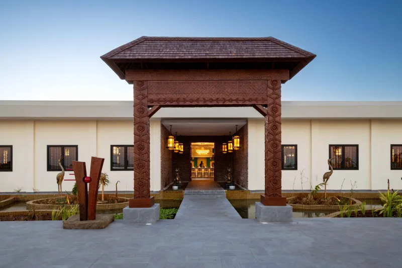 تجربة آسرة في «إميرالد زانجبار» حيث الماء والخضرة وتدليل الذات