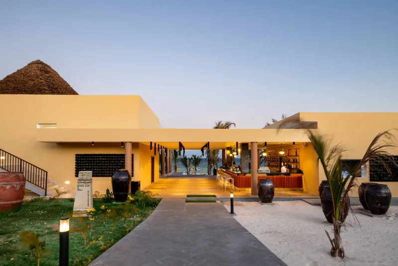 تجربة آسرة في «إميرالد زانجبار» حيث الماء والخضرة وتدليل الذات