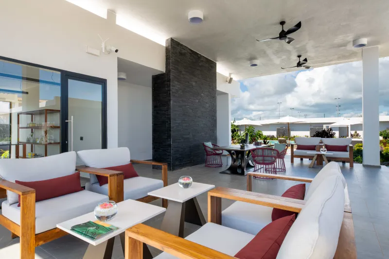 تجربة آسرة في «إميرالد زانجبار» حيث الماء والخضرة وتدليل الذات