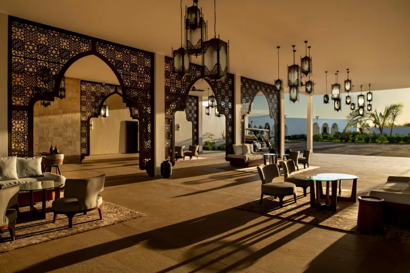 تجربة آسرة في «إميرالد زانجبار» حيث الماء والخضرة وتدليل الذات