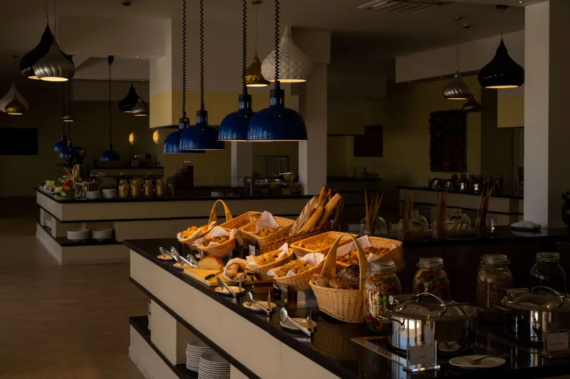 تجربة آسرة في «إميرالد زانجبار» حيث الماء والخضرة وتدليل الذات