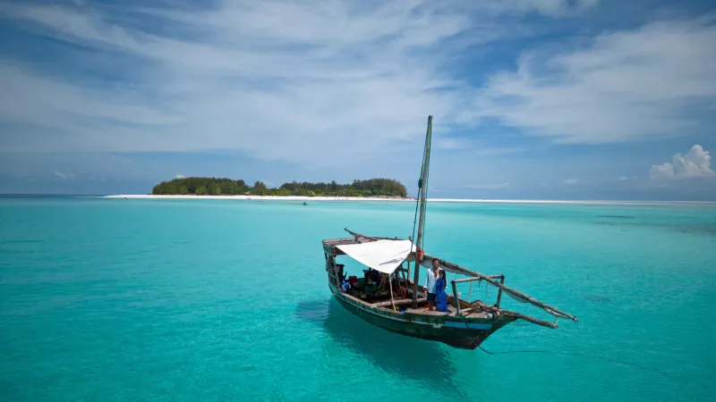 تجربة آسرة في «إميرالد زانجبار» حيث الماء والخضرة وتدليل الذات