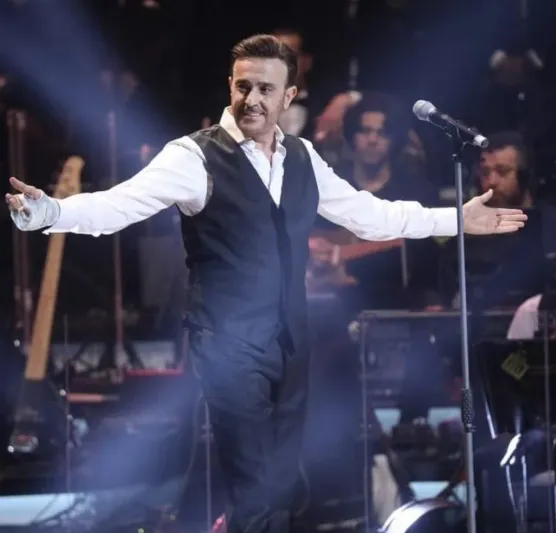 صابر الرباعي: لا أسمح لنفسي بالمقارنة بين «طلال مداح» و«محمد عبده» (فيديو)