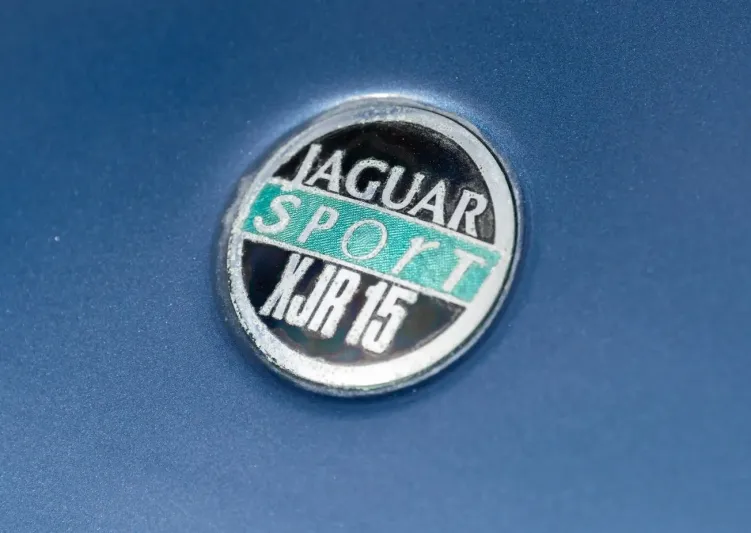 اختفت لـ 30 عاما.. طرح سيارة  XJR-15 النادرة في مزاد RM Sotheby’s