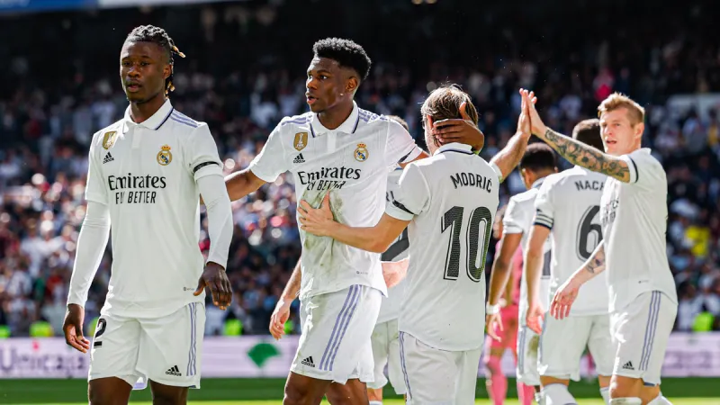 هل يُطيح برشلونة بآمال ريال مدريد في «كأس الملك»؟