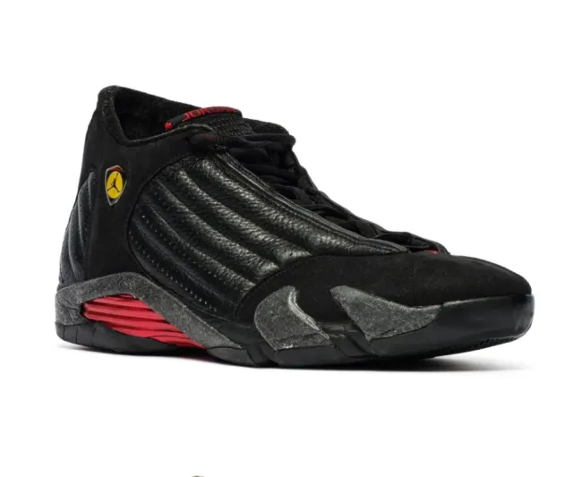 طرح مجموعة أحذية لـ«مايكل جوردان» للبيع في هونغ كونغ