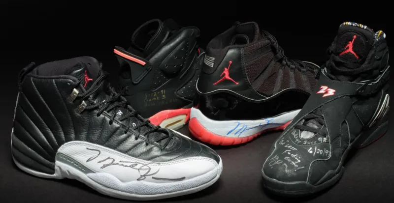 طرح مجموعة أحذية لـ«مايكل جوردان» للبيع في هونغ كونغ