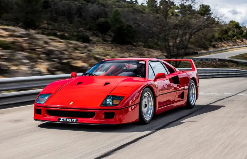 سيارة فريدة من "فيراري" للبيع مقابل 3 ملايين يورو