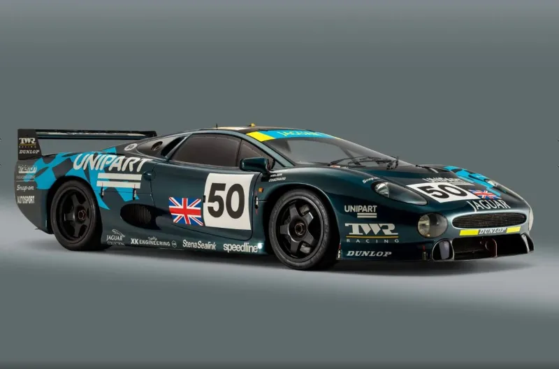 سيارة Jaguar XJ220 C LM للبيع مقابل 2.3 مليون دولار في مزاد