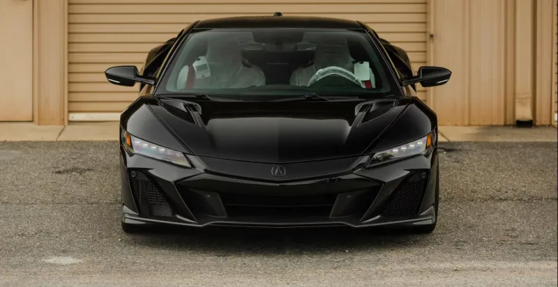 انطلقت 6 أميال فقط.. سيارة فريدة طراز "Acura NSX S" للبيع