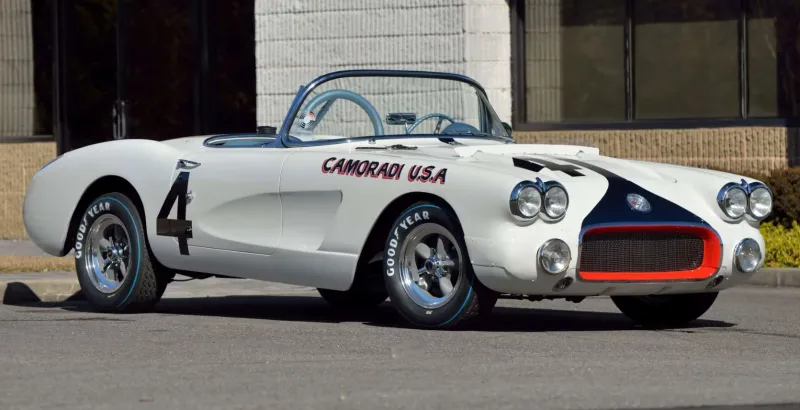 سيارة "شيفروليه كورفيت" موديل 1960 للبيع بسعر ضخم