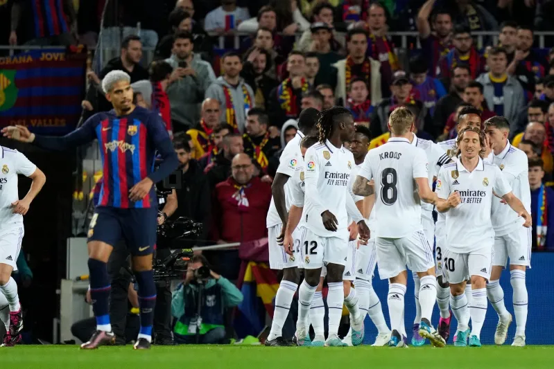 ريال مدريد يواجه برشلونة في "أغلى مباراة في تاريخ كرة القدم".. ما السبب؟