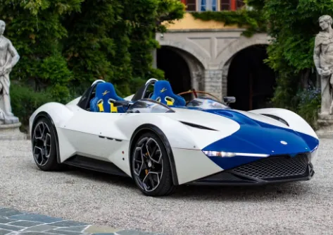 مصمم ياباني يكشف عن سيارة "كود 61 بيردكيدج" المحدودة في فيلا ديستي