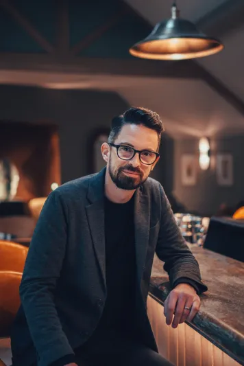 Kia تستعين بمصمم BMW السابق لتعزيز قدراتها