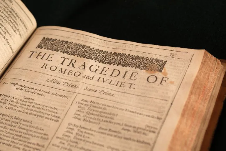 بيع مخطوطات إسلامية نادرة بملايين الدولارات في معرض بلندن