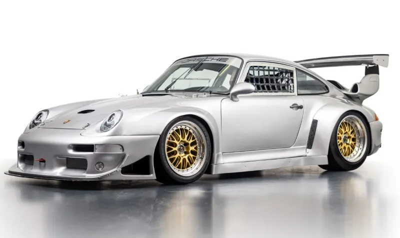 سيارة نادرة من بورشة للبيع في مزاد مقابل 500 ألف دولار