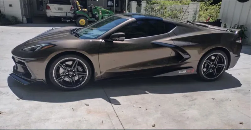 سيارة شيفروليه كورفيت 2LT Coupe 2021 للبيع في مزاد مايكوم