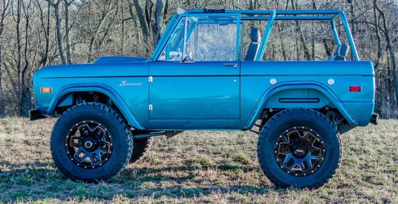 سيارة "Ford Bronco" موديل 1973 للبيع في مزاد مايكوم