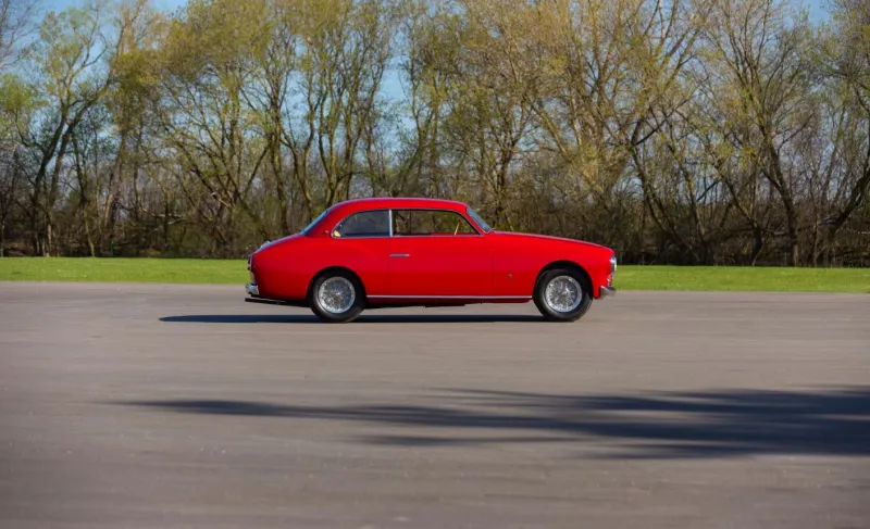 سيارة فيراري 212 Berlina فريدة للبيع في مزاد مايكوم