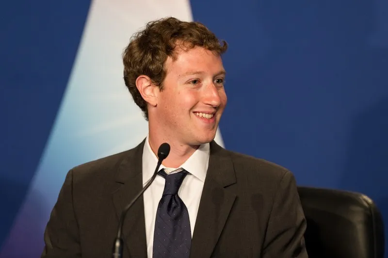 "مارك زوكربيرغ" يعود لقائمة أغنى 10 أثرياء في العالم.. ما السبب؟