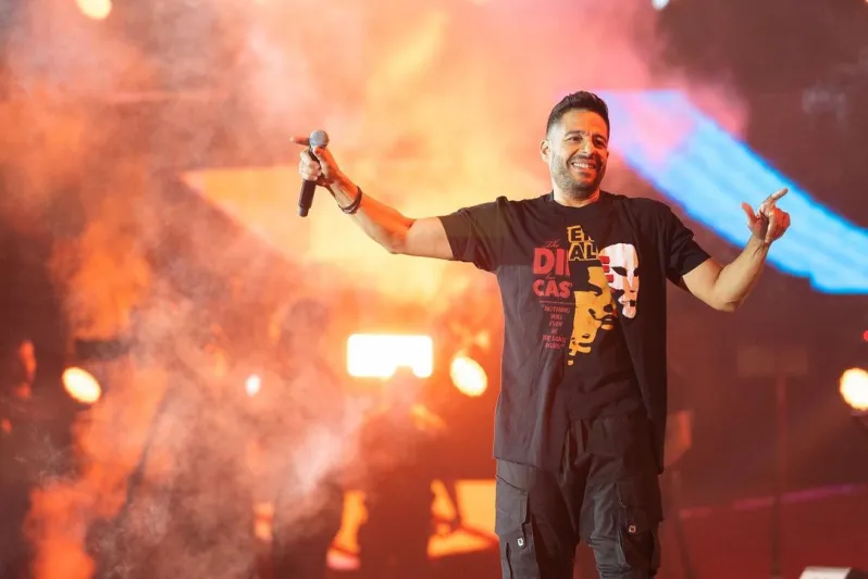 محمد حماقي يتحول إلى ملك فرعوني.. ما القصة؟