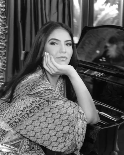 من هي نور الفلاح صديقة وأم نجل آل باتشينو؟