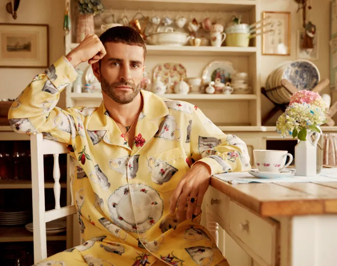  Dolce & Gabbana و Pelayo Díaz: تعاون ينبض بالحيوية لصيف 2023 