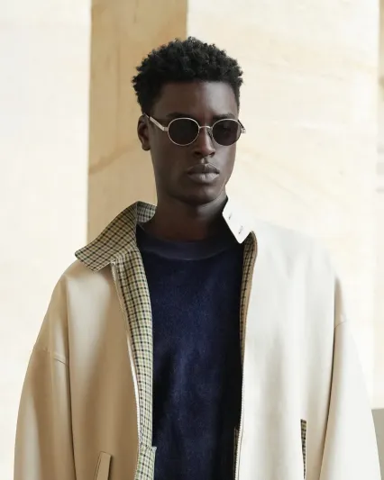 "Givenchy" و"Yamamoto" تقدمان مجموعتهما في أسبوع باريس للأزياء