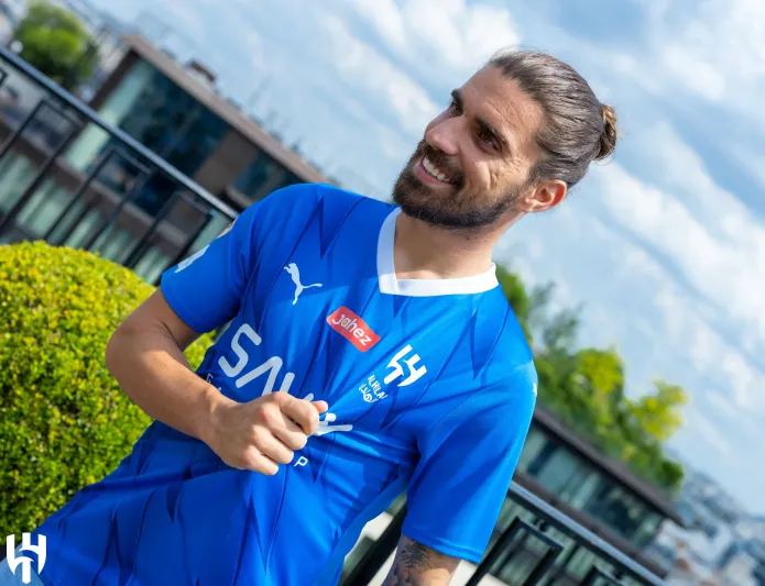 رسميًا.. الهلال يتعاقد مع البرتغالي "روبن نيفيز" من ولفرهامبتون