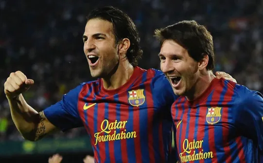 بعد اعتزاله كرة القدم.. "ميسي" يوجه رسالة لـ "فابريغاس"