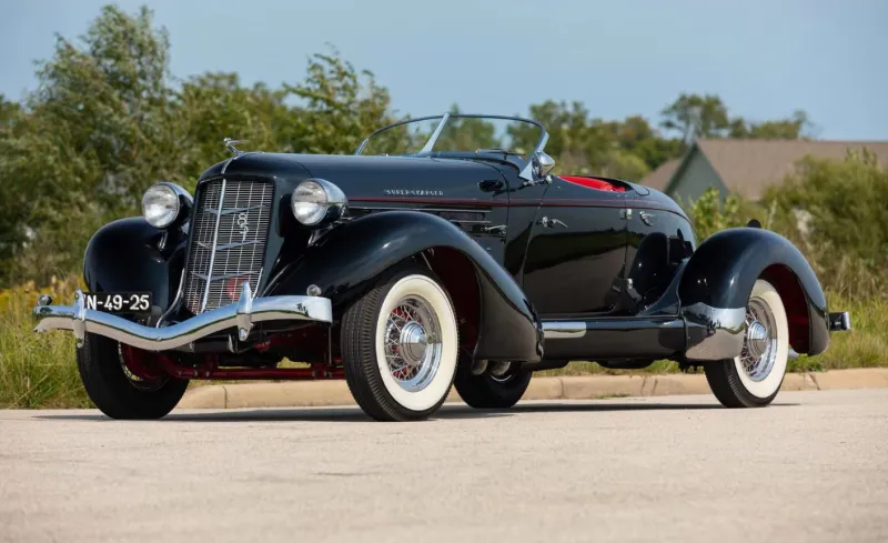 سيارة "Auburn 851SC" نادرة للبيع في مزاد مايكوم