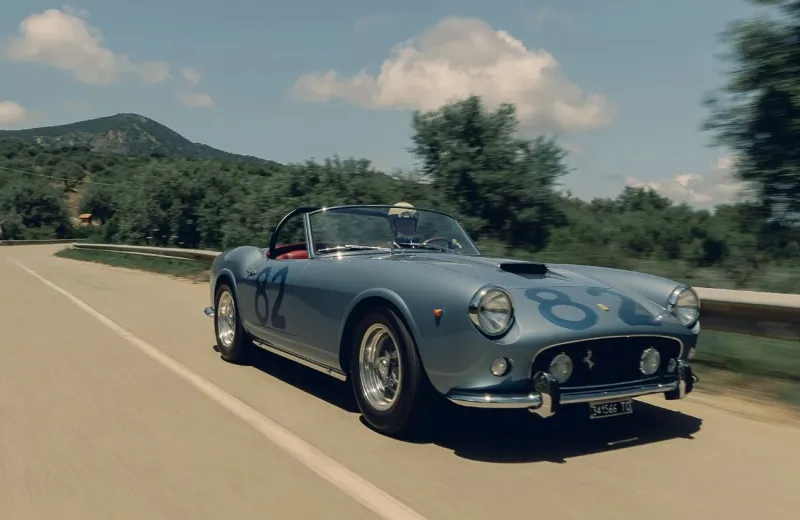 سيارة سباقات نادرة للبيع في مزاد "rmsothebys"