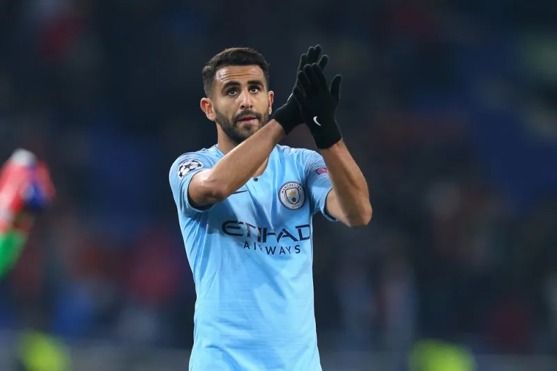 تقارير: رياض محرز أقرب إلى أهلي جدة من أي وقت مضى