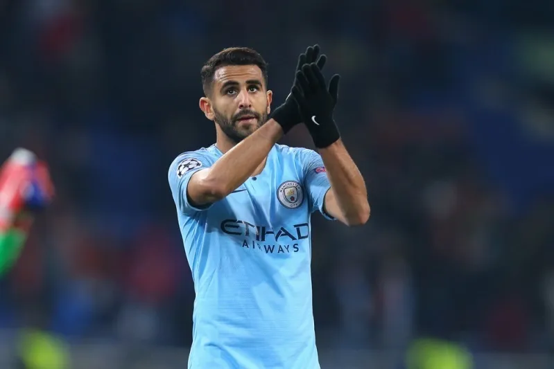 رسميًا.. أهلي جدة يعلن ضم الجزائري "رياض محرز"  (فيديو)