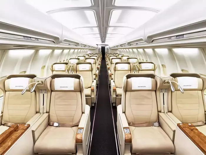 تبلغ تذكرتها 165 ألف دولار.. جولة داخل طائرة بوينج 757 الفاخرة