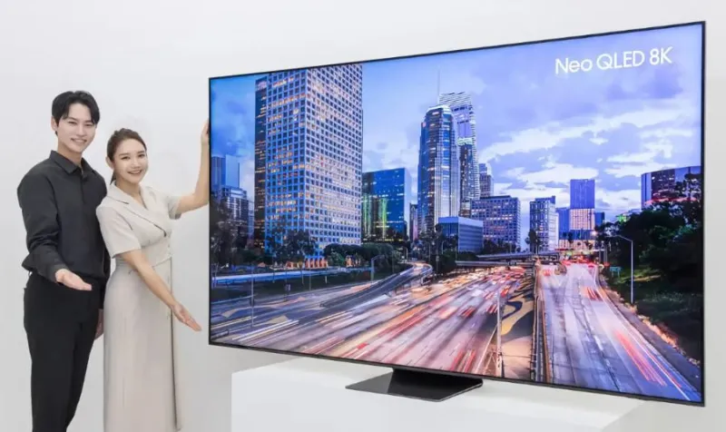 سامسونغ تطلق تلفازًا فاخرًا بسعر يتجاوز 38 ألف دولار