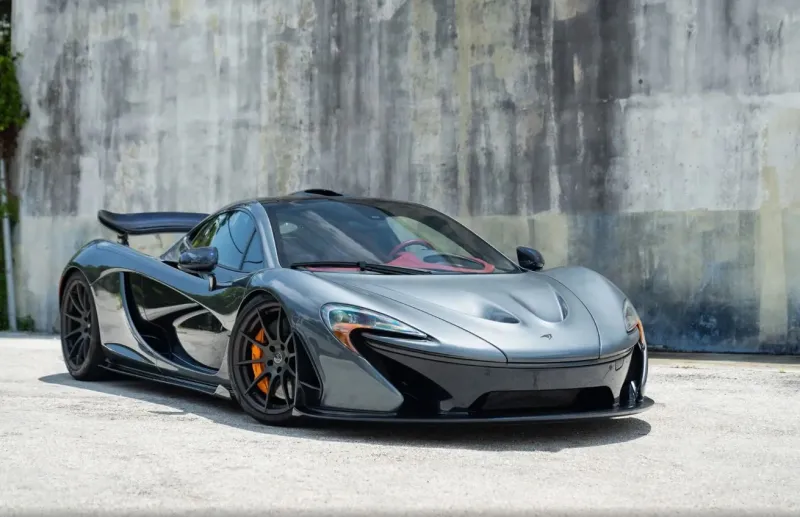 سيارة ماكلارين P1 للبيع مقابل 2.2 مليون دولار في مزاد rmsothebys