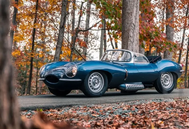 سيارة جاغوار XKSS النادرة مقابل 13.2 مليون دولار