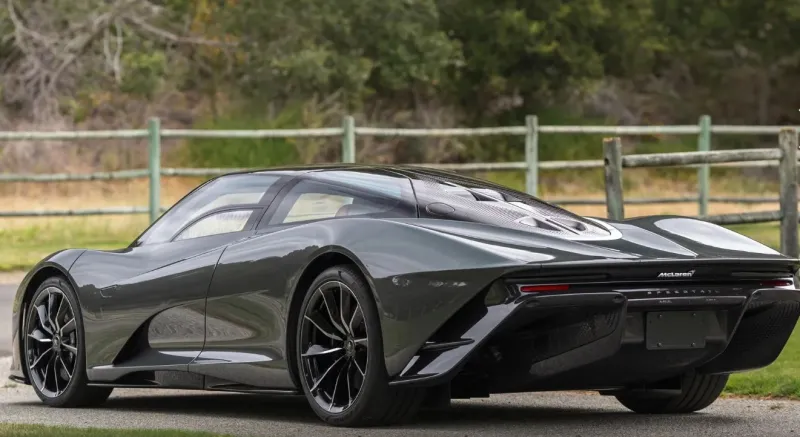 سيارة ماكلارين Speedtail للبيع مقابل 2.6 مليون دولار