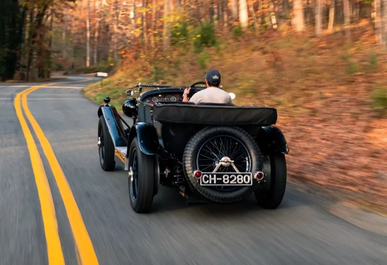 سيارة بنتلي عمرها 94 عاما للبيع مقابل 2.4 مليون دولار